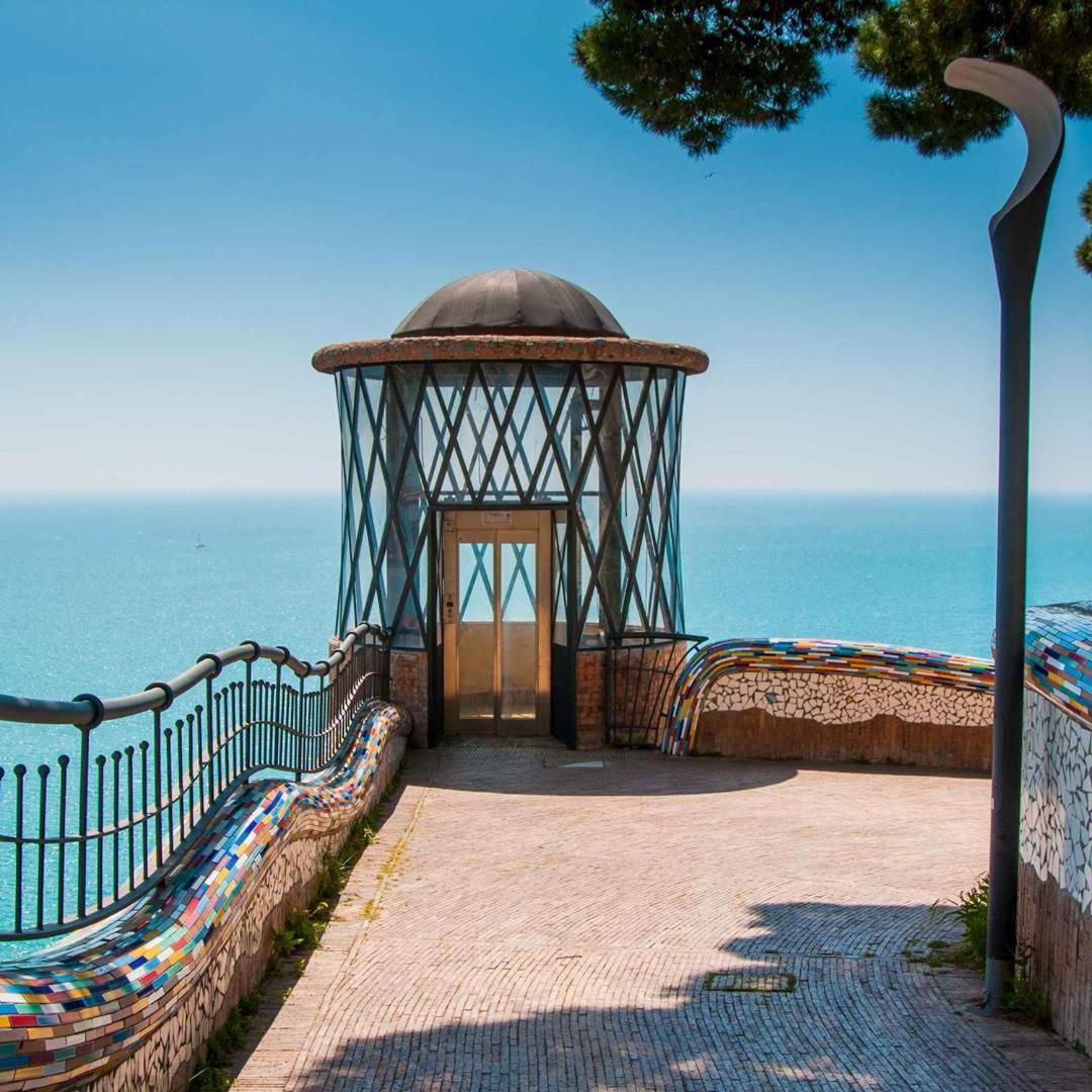 Dimora Del Corso Apartment Salerno Bagian luar foto